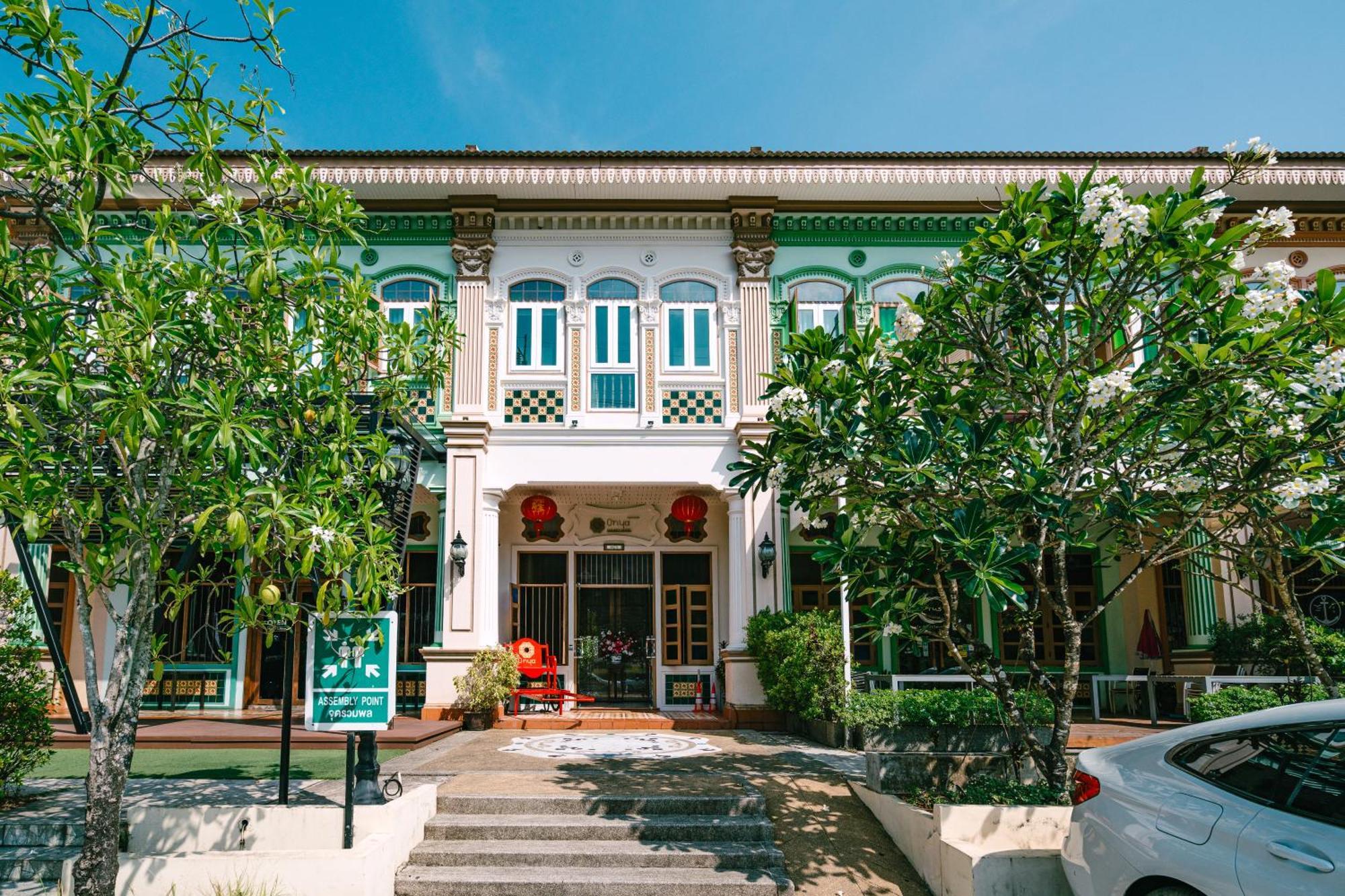 O'Nya Phuket Hotel Exterior foto